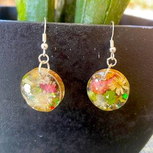 XMAS Handmade Small Pressed Flower Holiday Vibes Earrings Circle Shape